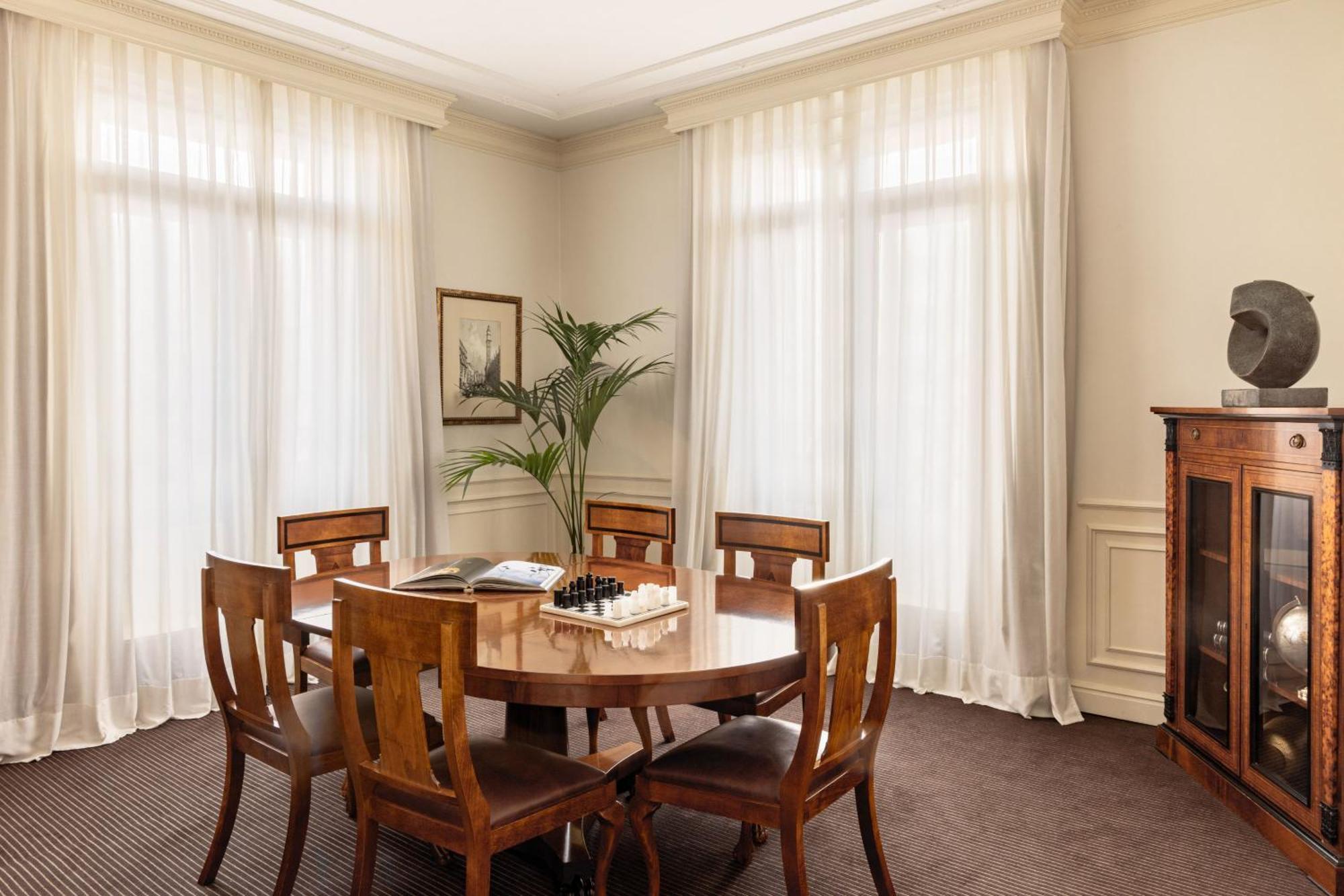 Two Bedroom Penthouse Presidential Suite Red Level